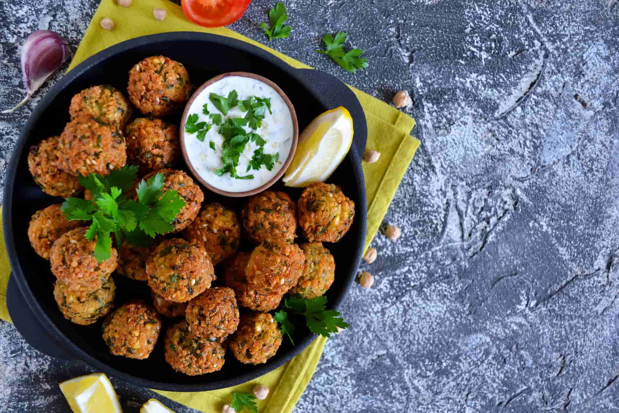 home_slide_deliver-middle-eastern-taste